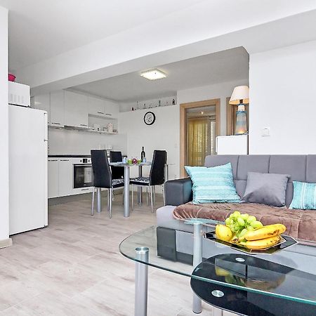 Guesthouse Josko Makarska Extérieur photo