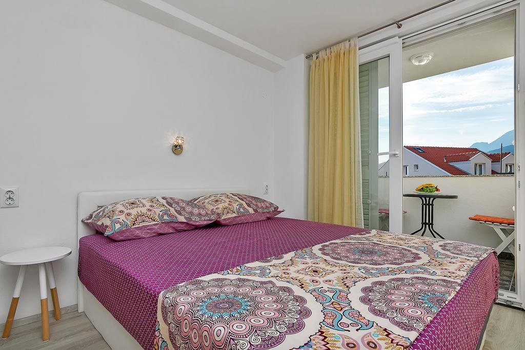 Guesthouse Josko Makarska Extérieur photo