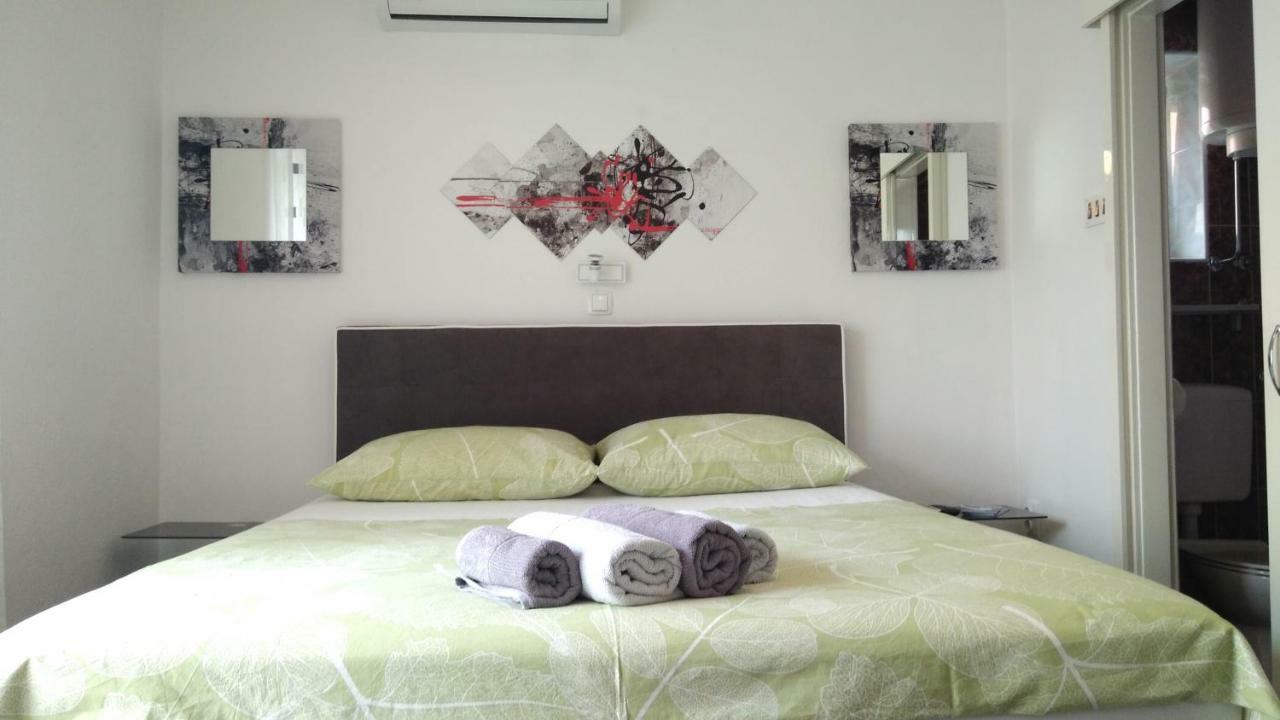 Guesthouse Josko Makarska Extérieur photo